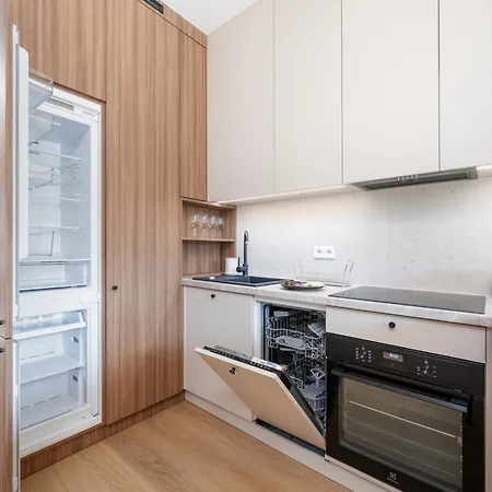 Wolczanska - Workspace & Balcony - By Rentujemy *