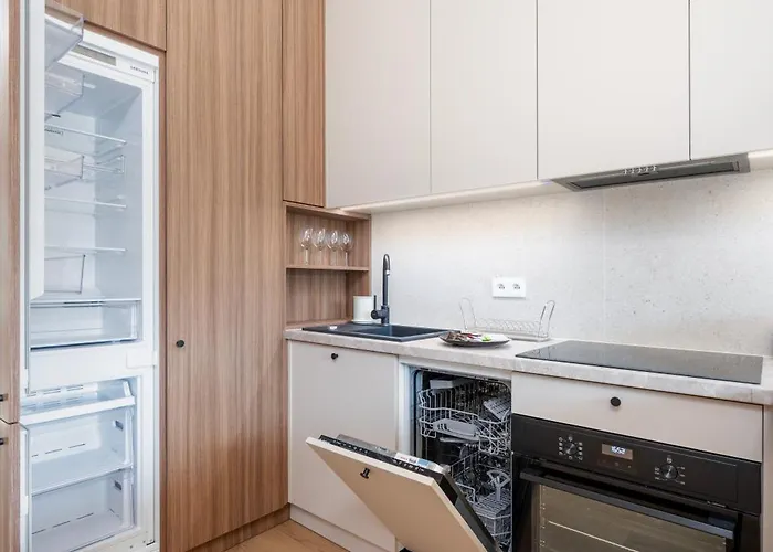 Wolczanska - Workspace & Balcony - By Rentujemy *