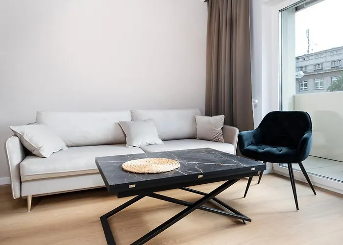 Wolczanska - Workspace & Balcony - By Rentujemy Łódź