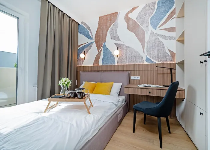 Wolczanska - Workspace & Balcony - By Rentujemy