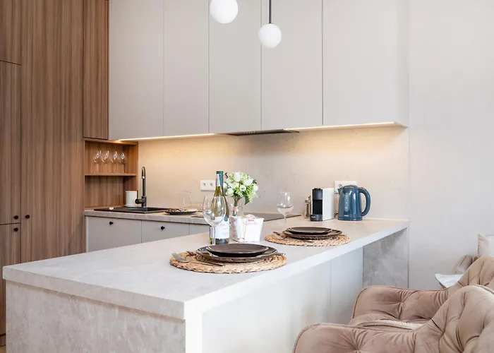 Lejlighed Wolczanska - Workspace & Balcony - By Rentujemy