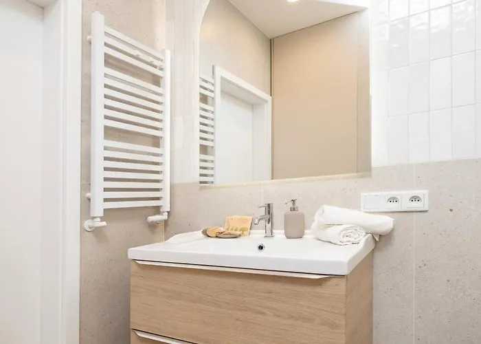 Wolczanska - Workspace & Balcony - By Rentujemy Lejlighed